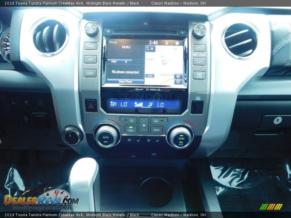 2019 Toyota Tundra Platinum CrewMax 4x4 Midnight Black Metallic / Black Photo #12