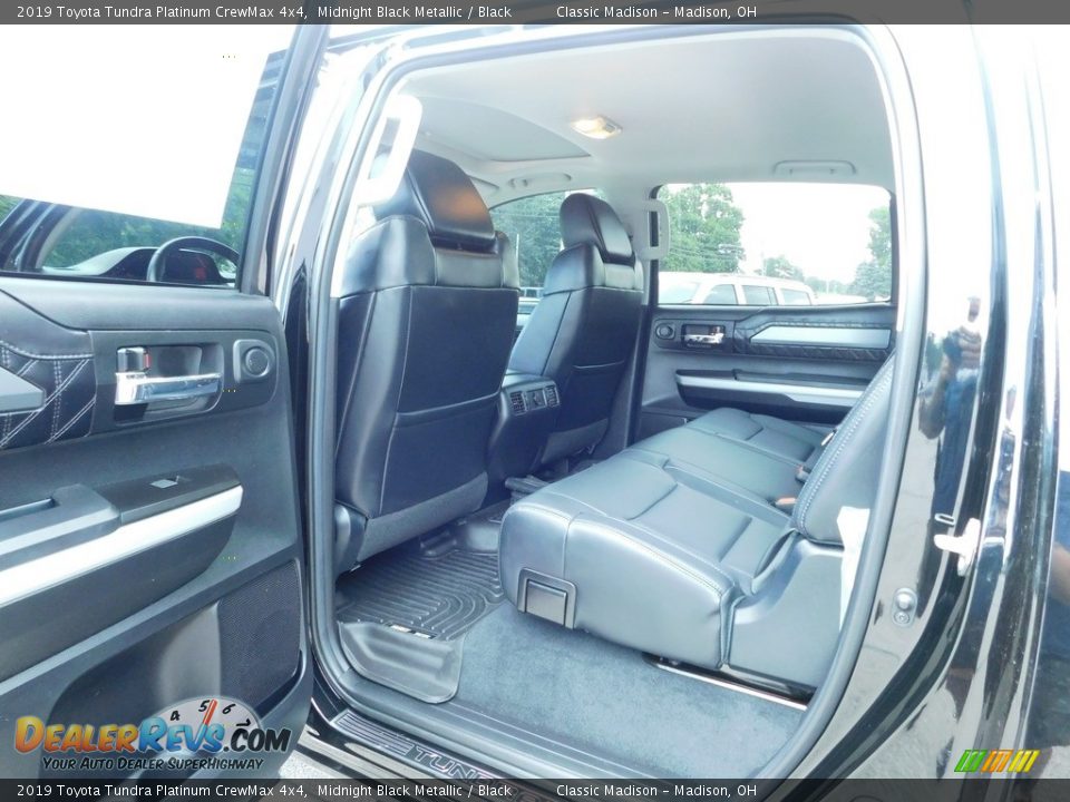 2019 Toyota Tundra Platinum CrewMax 4x4 Midnight Black Metallic / Black Photo #14