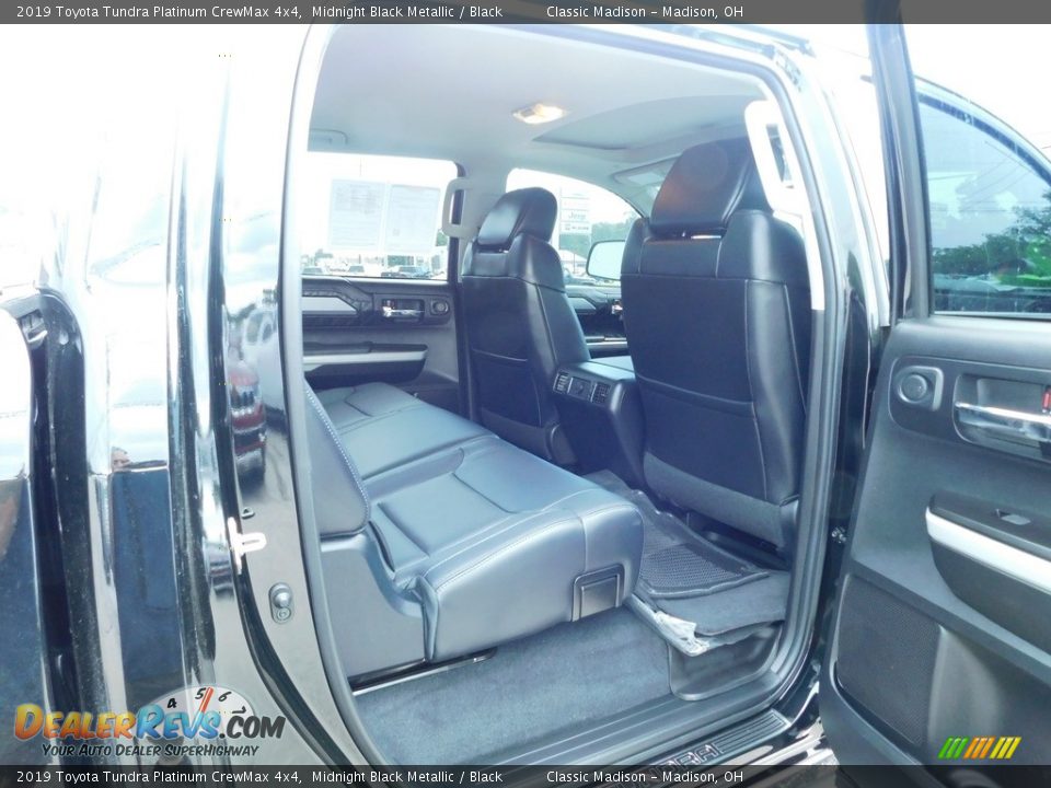 2019 Toyota Tundra Platinum CrewMax 4x4 Midnight Black Metallic / Black Photo #15