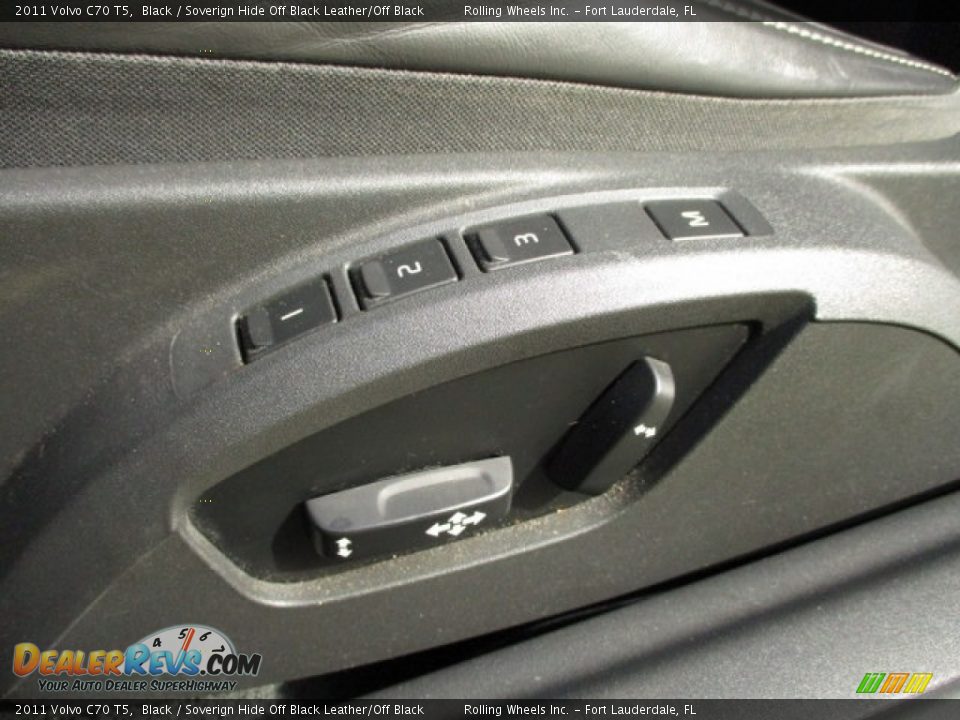 2011 Volvo C70 T5 Black / Soverign Hide Off Black Leather/Off Black Photo #13