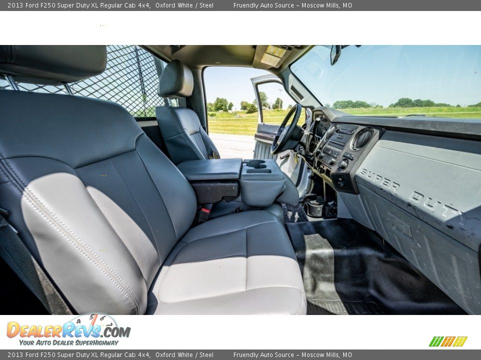 2013 Ford F250 Super Duty XL Regular Cab 4x4 Oxford White / Steel Photo #22