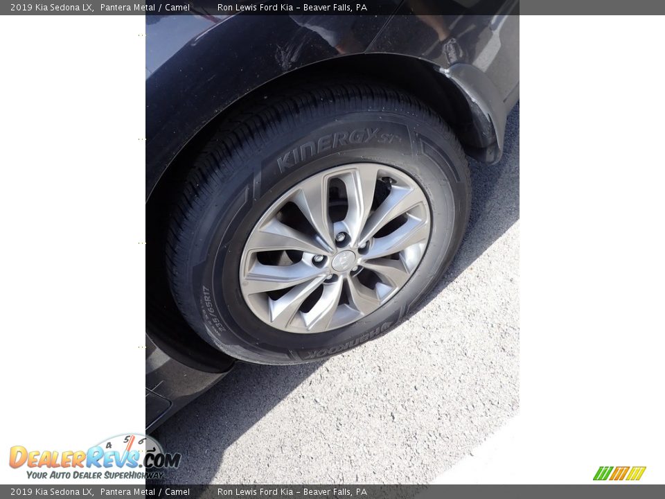 2019 Kia Sedona LX Pantera Metal / Camel Photo #5