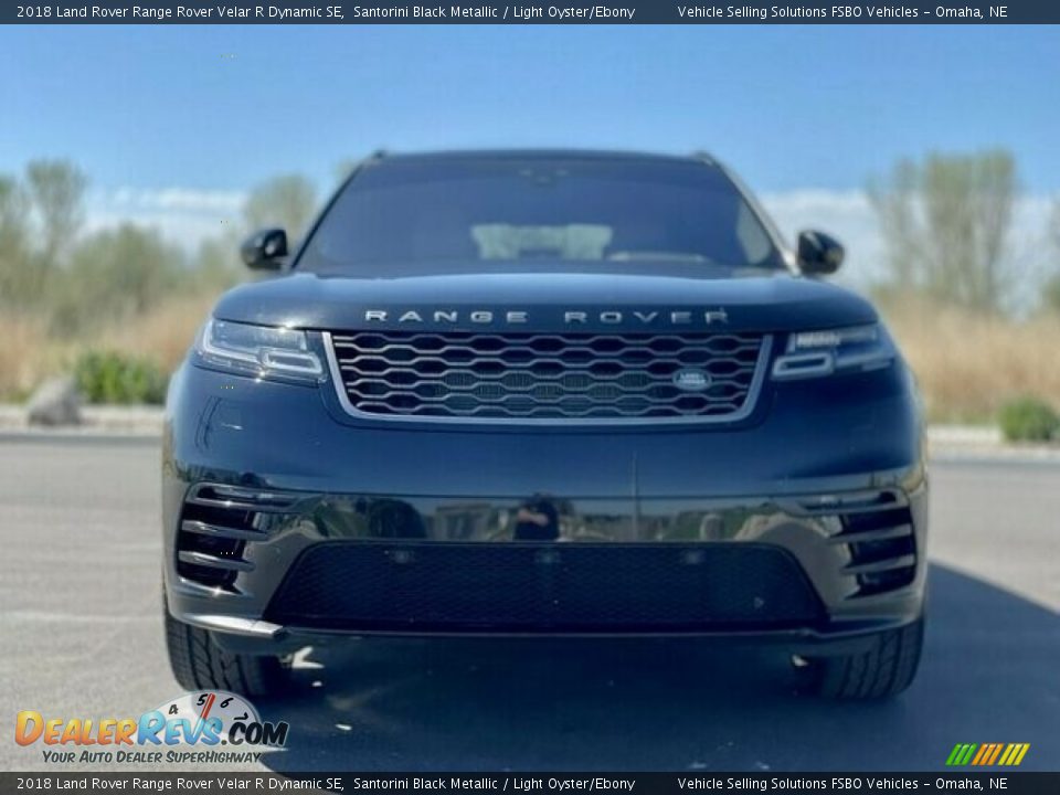 2018 Land Rover Range Rover Velar R Dynamic SE Santorini Black Metallic / Light Oyster/Ebony Photo #6