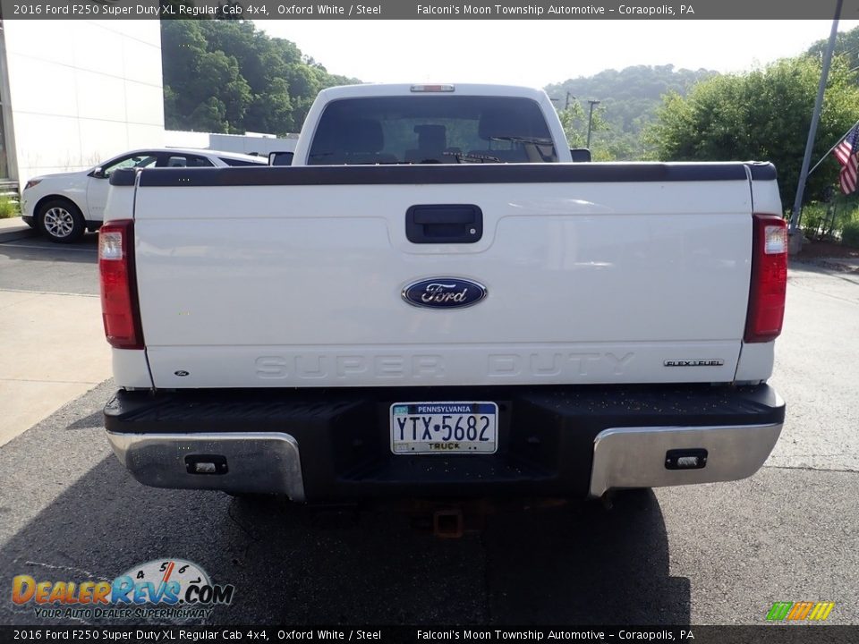 2016 Ford F250 Super Duty XL Regular Cab 4x4 Oxford White / Steel Photo #3