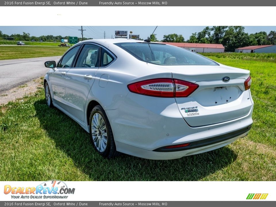 2016 Ford Fusion Energi SE Oxford White / Dune Photo #6