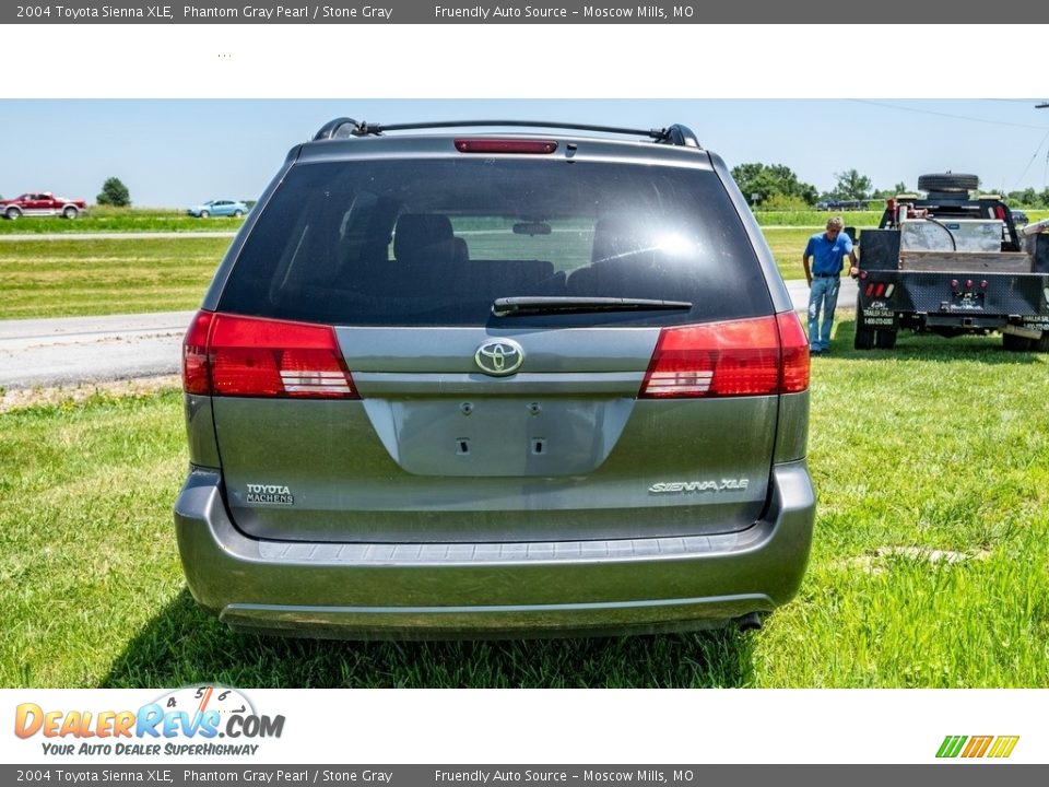 2004 Toyota Sienna XLE Phantom Gray Pearl / Stone Gray Photo #5