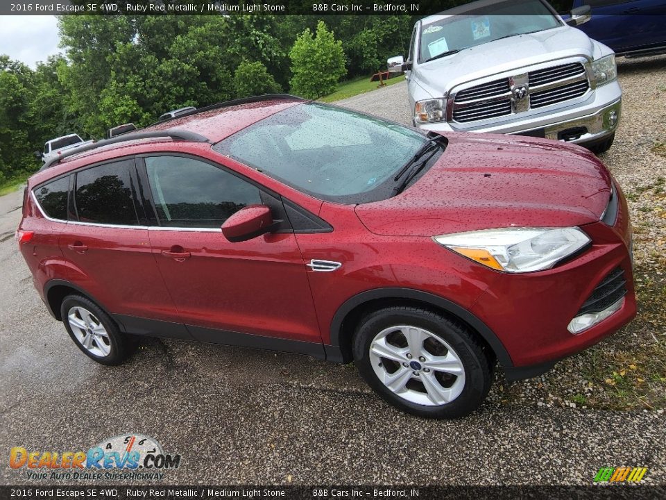 2016 Ford Escape SE 4WD Ruby Red Metallic / Medium Light Stone Photo #24