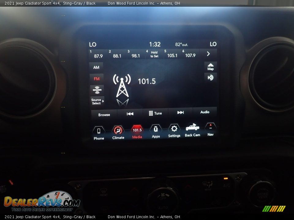 2021 Jeep Gladiator Sport 4x4 Sting-Gray / Black Photo #26