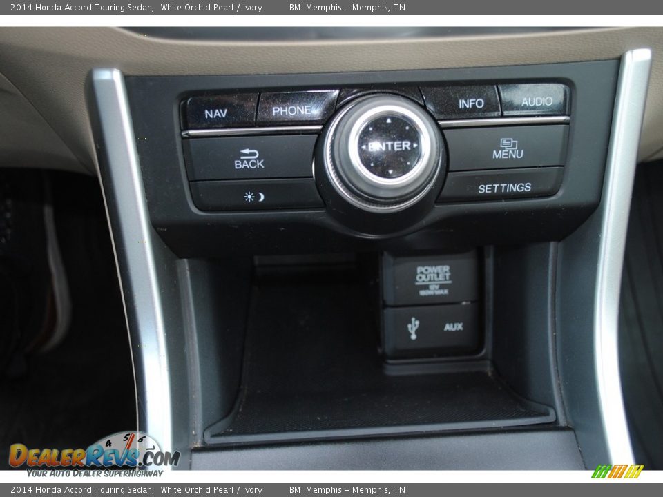 2014 Honda Accord Touring Sedan White Orchid Pearl / Ivory Photo #17