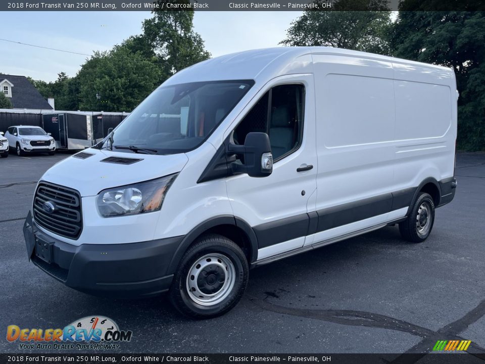 Front 3/4 View of 2018 Ford Transit Van 250 MR Long Photo #1