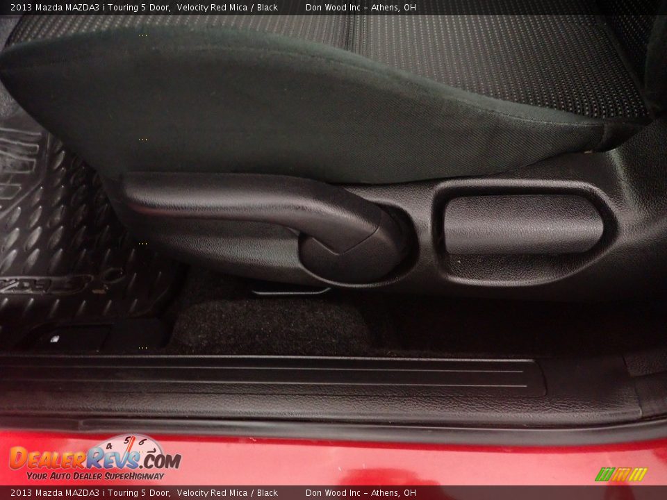 2013 Mazda MAZDA3 i Touring 5 Door Velocity Red Mica / Black Photo #24
