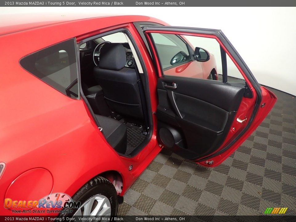 2013 Mazda MAZDA3 i Touring 5 Door Velocity Red Mica / Black Photo #36