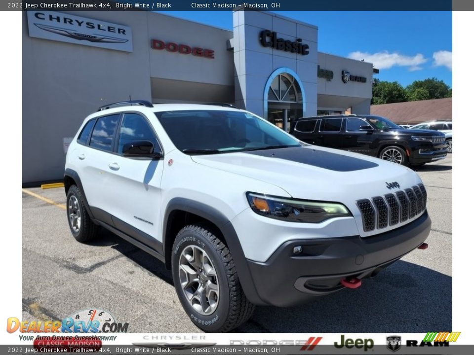 2022 Jeep Cherokee Trailhawk 4x4 Bright White / Black Photo #1