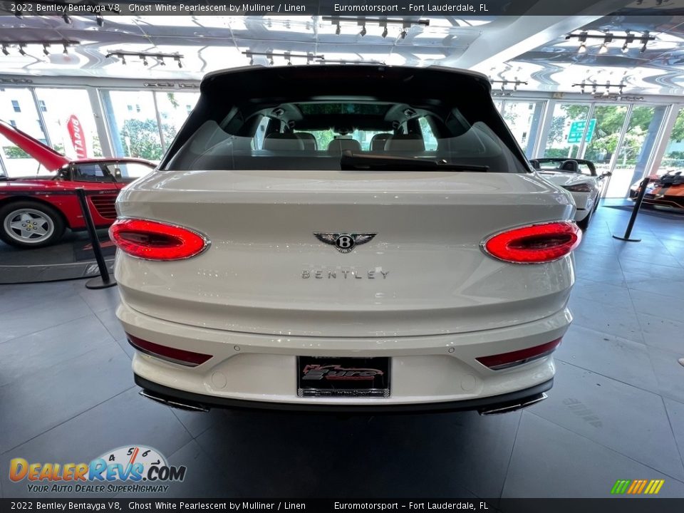 2022 Bentley Bentayga V8 Ghost White Pearlescent by Mulliner / Linen Photo #15