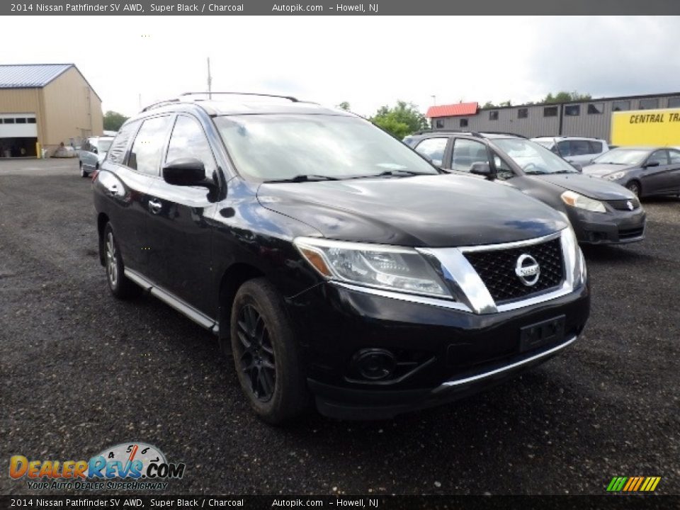 2014 Nissan Pathfinder SV AWD Super Black / Charcoal Photo #3