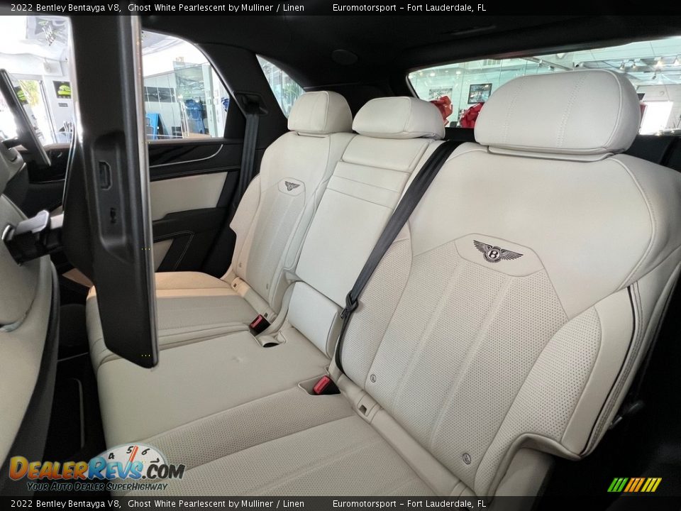 Rear Seat of 2022 Bentley Bentayga V8 Photo #28