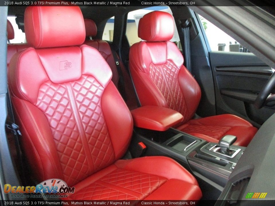 Front Seat of 2018 Audi SQ5 3.0 TFSI Premium Plus Photo #19