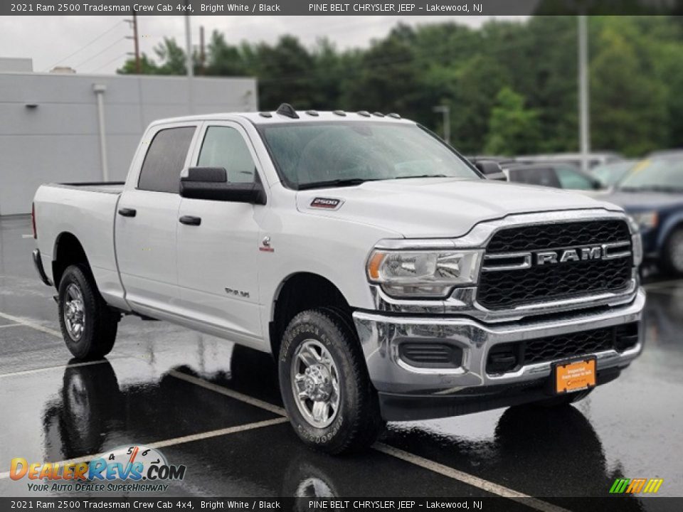 Front 3/4 View of 2021 Ram 2500 Tradesman Crew Cab 4x4 Photo #3