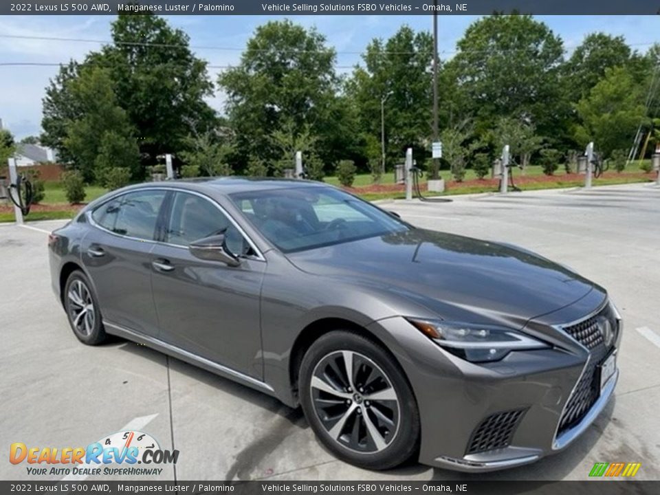 Front 3/4 View of 2022 Lexus LS 500 AWD Photo #15