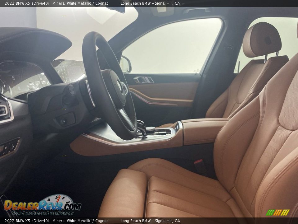 2022 BMW X5 sDrive40i Mineral White Metallic / Cognac Photo #13
