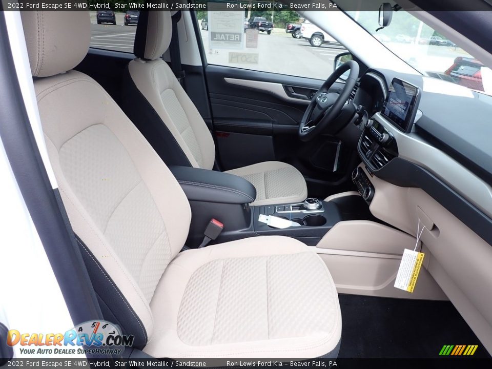 2022 Ford Escape SE 4WD Hybrid Star White Metallic / Sandstone Photo #11