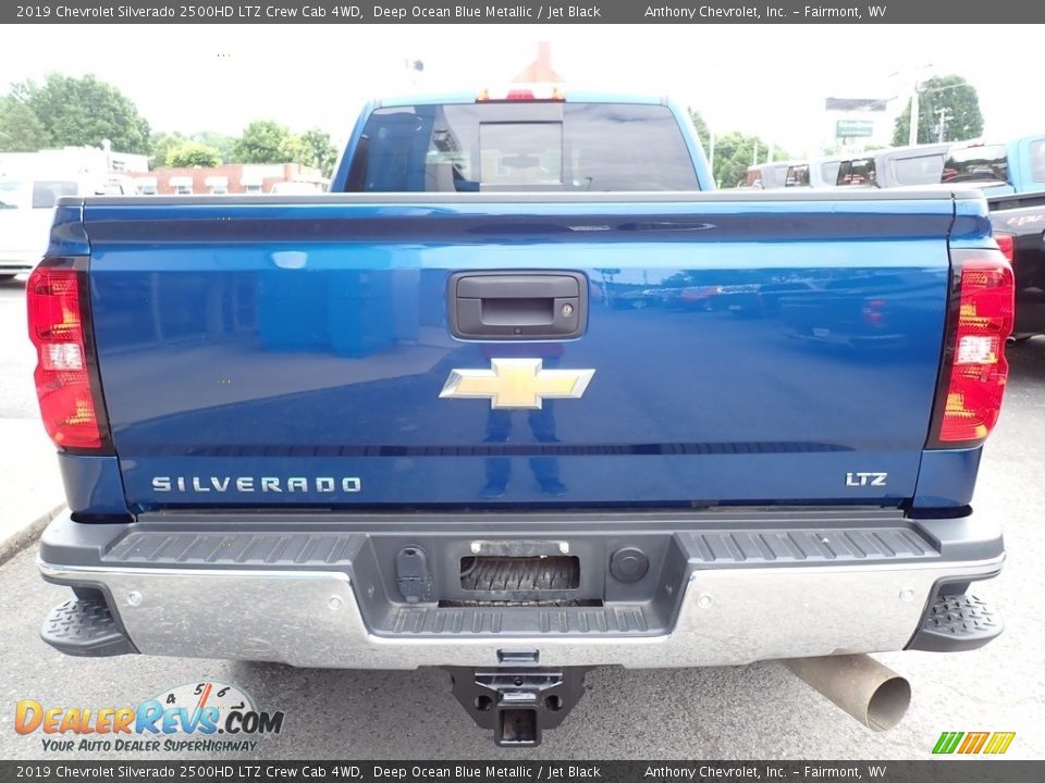 2019 Chevrolet Silverado 2500HD LTZ Crew Cab 4WD Deep Ocean Blue Metallic / Jet Black Photo #4