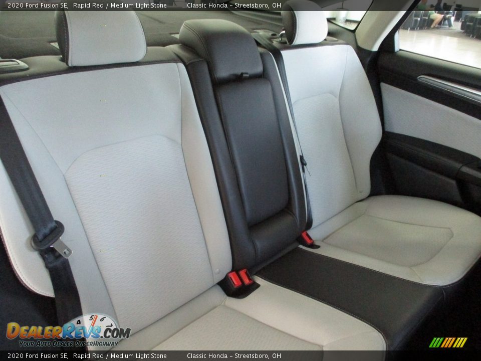 2020 Ford Fusion SE Rapid Red / Medium Light Stone Photo #19