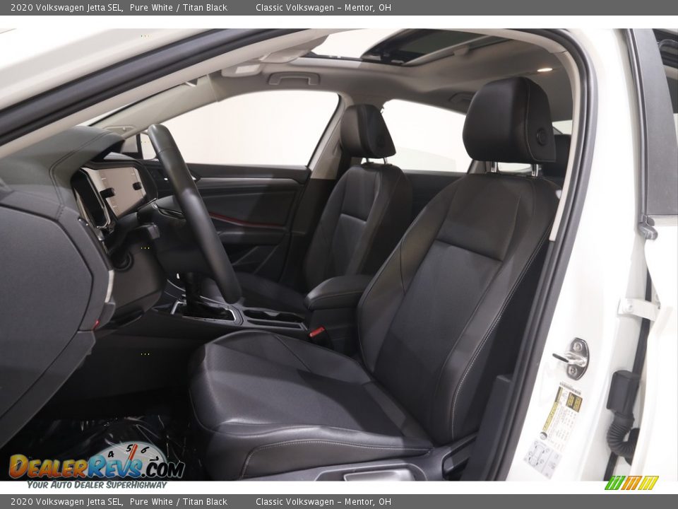 Front Seat of 2020 Volkswagen Jetta SEL Photo #5
