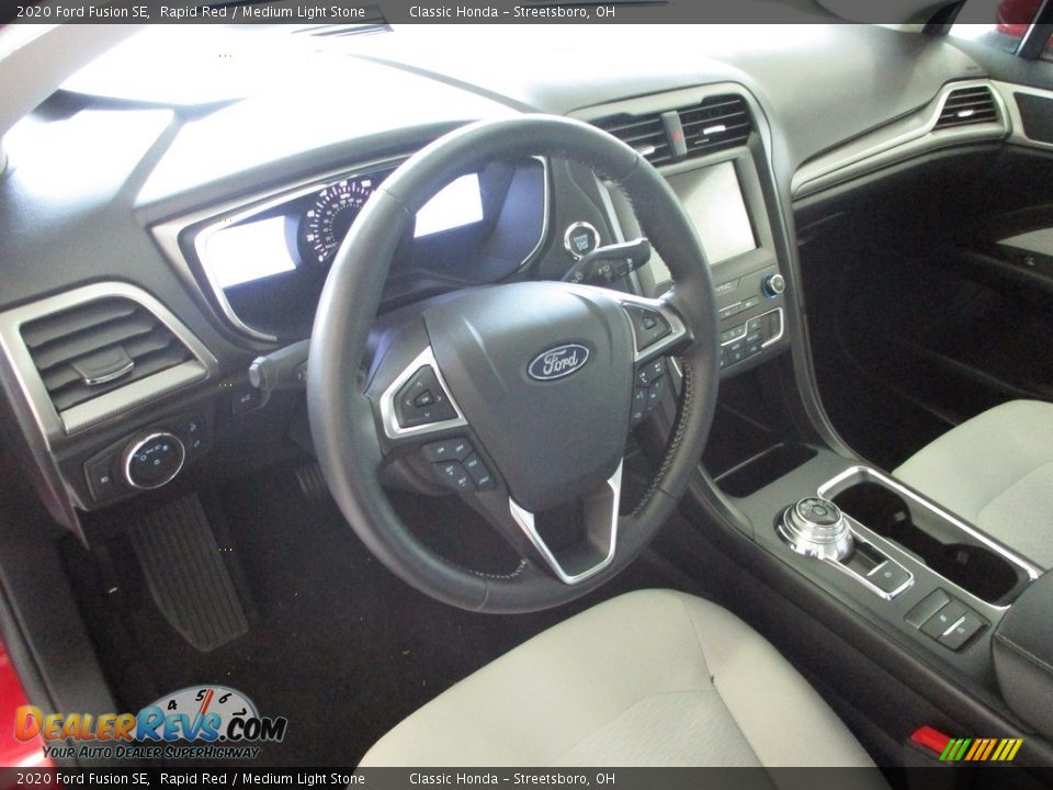 2020 Ford Fusion SE Rapid Red / Medium Light Stone Photo #26
