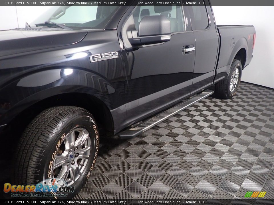 2016 Ford F150 XLT SuperCab 4x4 Shadow Black / Medium Earth Gray Photo #11