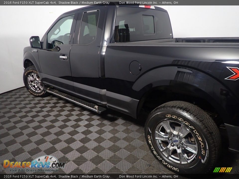 2016 Ford F150 XLT SuperCab 4x4 Shadow Black / Medium Earth Gray Photo #18