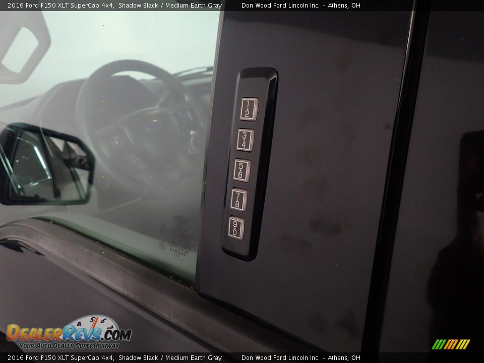 2016 Ford F150 XLT SuperCab 4x4 Shadow Black / Medium Earth Gray Photo #20