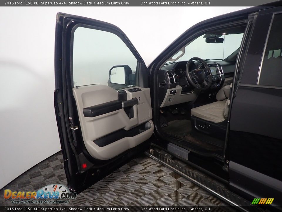 2016 Ford F150 XLT SuperCab 4x4 Shadow Black / Medium Earth Gray Photo #21