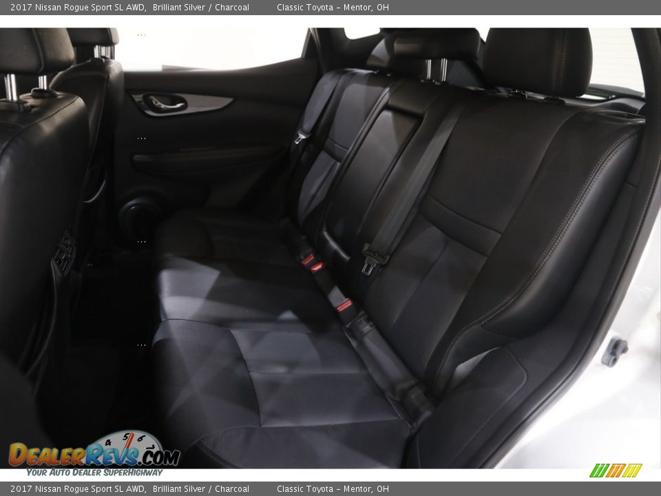 2017 Nissan Rogue Sport SL AWD Brilliant Silver / Charcoal Photo #18