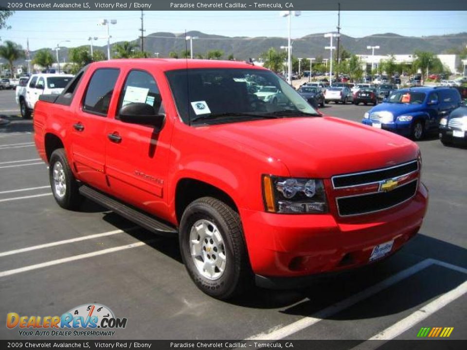 2009 Chevrolet Avalanche LS Victory Red / Ebony Photo #5