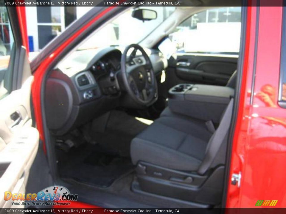 2009 Chevrolet Avalanche LS Victory Red / Ebony Photo #12