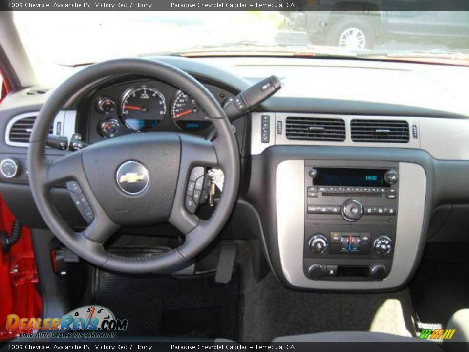 2009 Chevrolet Avalanche LS Victory Red / Ebony Photo #13