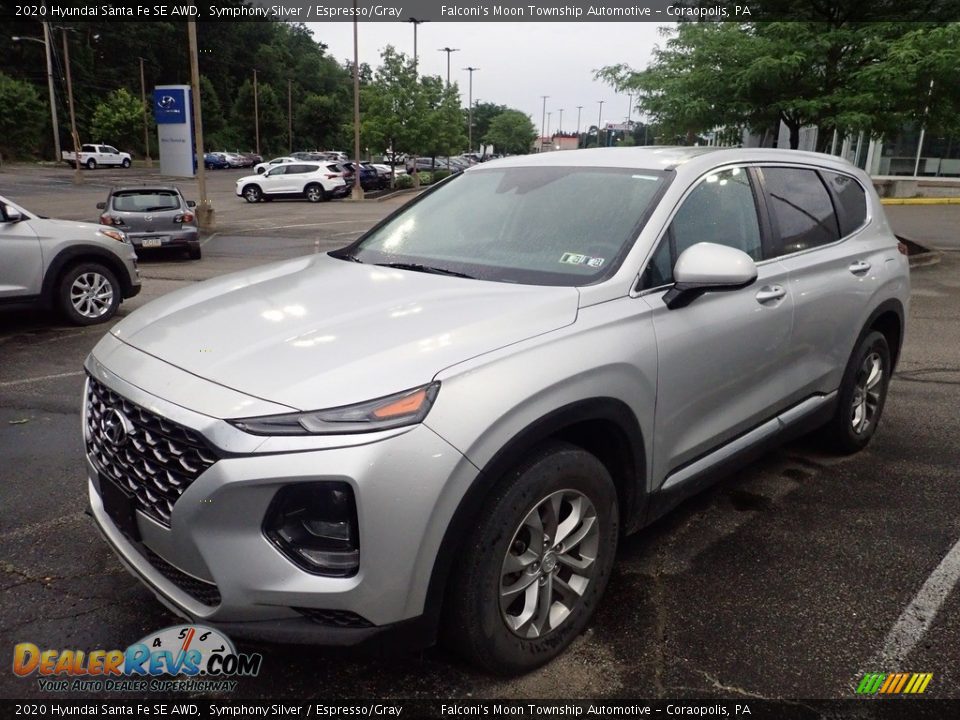 Front 3/4 View of 2020 Hyundai Santa Fe SE AWD Photo #1