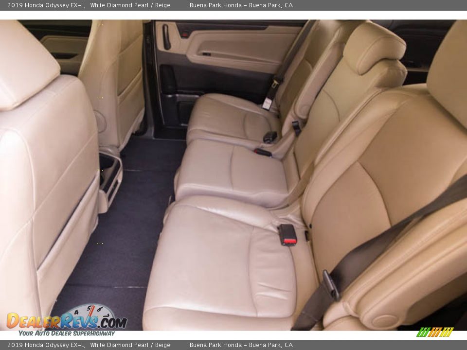 2019 Honda Odyssey EX-L White Diamond Pearl / Beige Photo #4