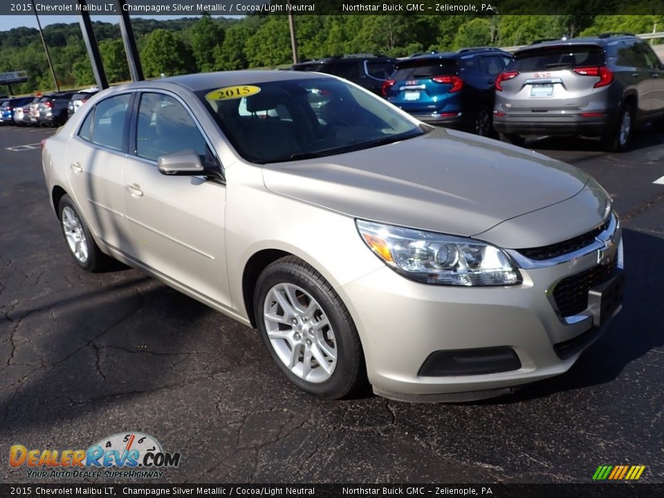 2015 Chevrolet Malibu LT Champagne Silver Metallic / Cocoa/Light Neutral Photo #9