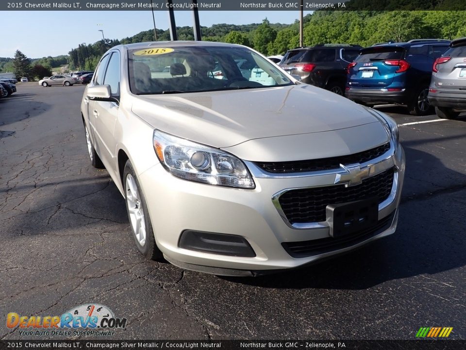 2015 Chevrolet Malibu LT Champagne Silver Metallic / Cocoa/Light Neutral Photo #10