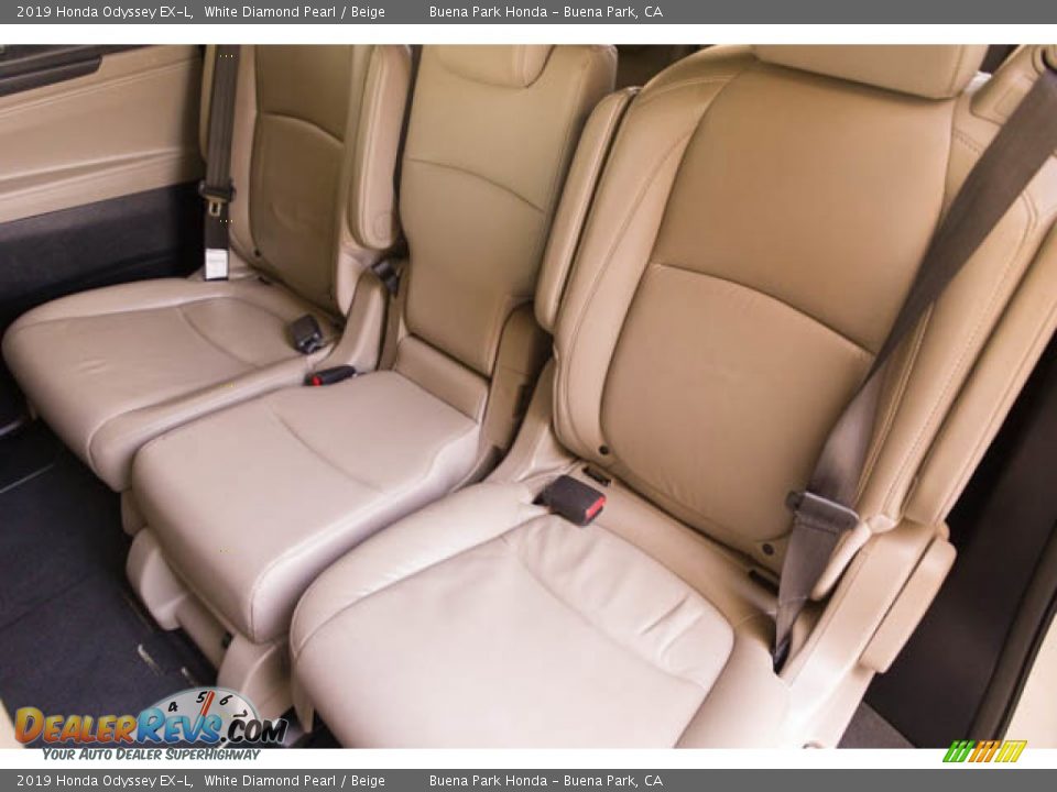 2019 Honda Odyssey EX-L White Diamond Pearl / Beige Photo #20