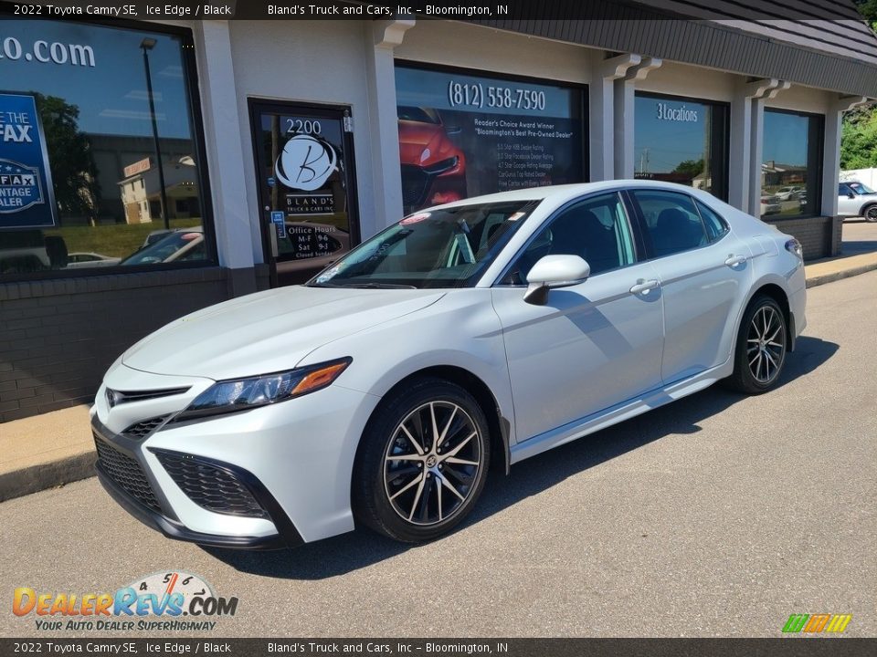 2022 Toyota Camry SE Ice Edge / Black Photo #2