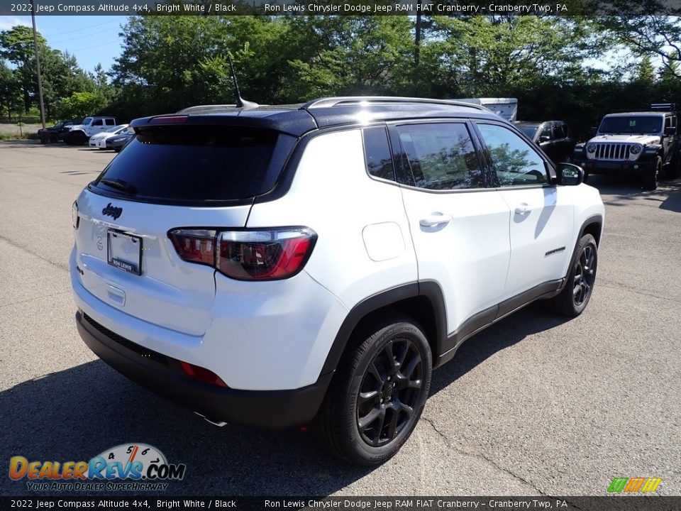 2022 Jeep Compass Altitude 4x4 Bright White / Black Photo #5