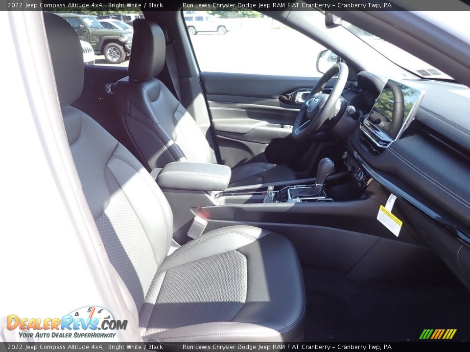 2022 Jeep Compass Altitude 4x4 Bright White / Black Photo #10