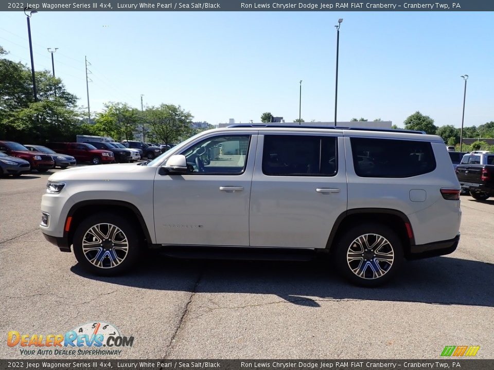 2022 Jeep Wagoneer Series III 4x4 Luxury White Pearl / Sea Salt/Black Photo #2