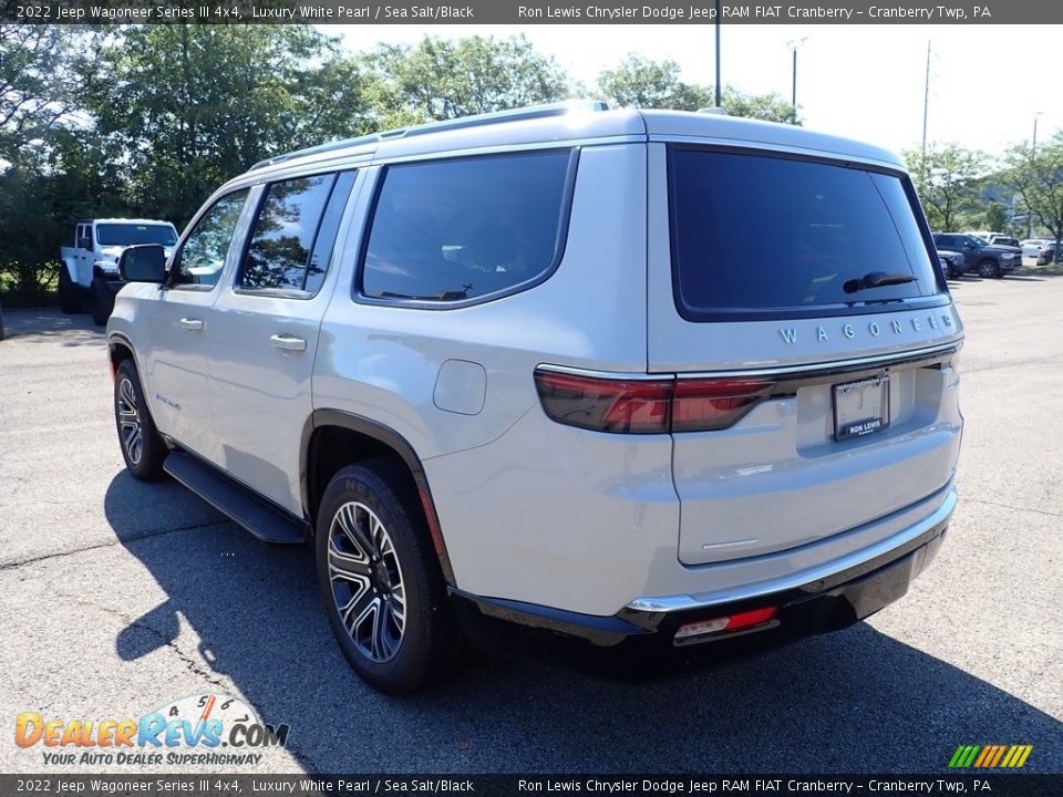 2022 Jeep Wagoneer Series III 4x4 Luxury White Pearl / Sea Salt/Black Photo #3