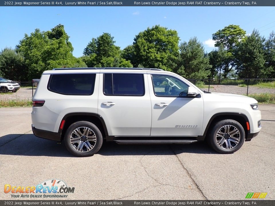 2022 Jeep Wagoneer Series III 4x4 Luxury White Pearl / Sea Salt/Black Photo #6