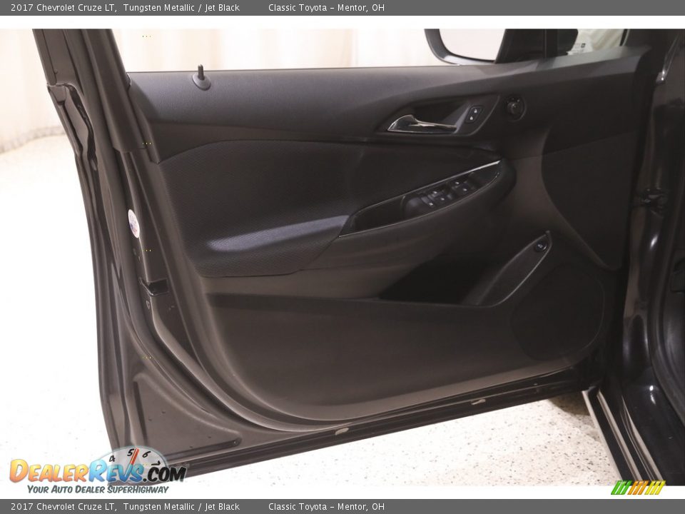 2017 Chevrolet Cruze LT Tungsten Metallic / Jet Black Photo #4