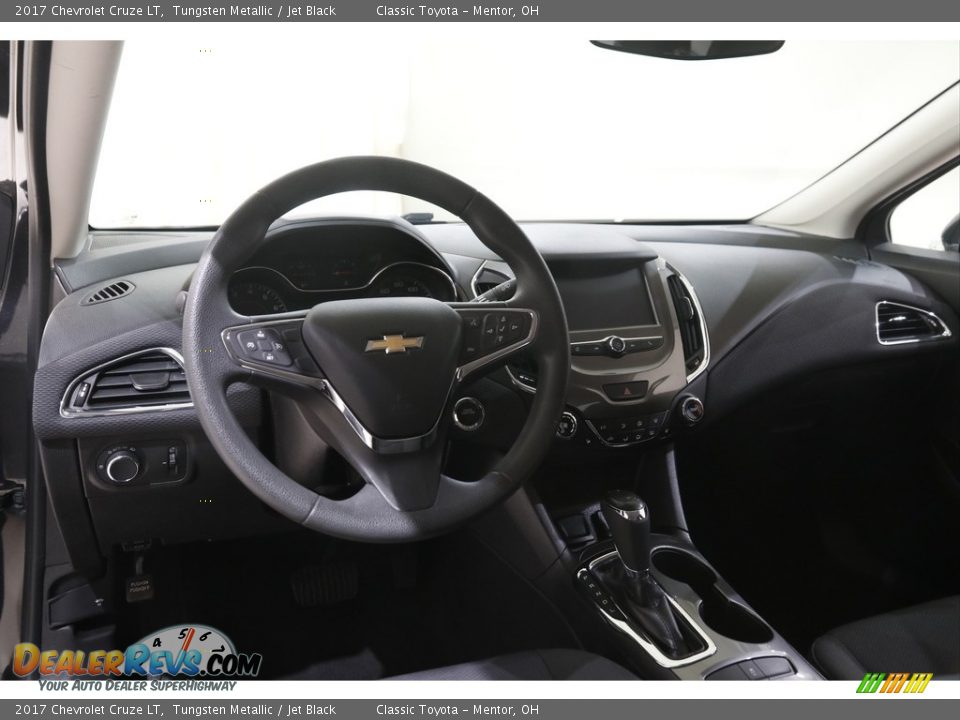 2017 Chevrolet Cruze LT Tungsten Metallic / Jet Black Photo #6